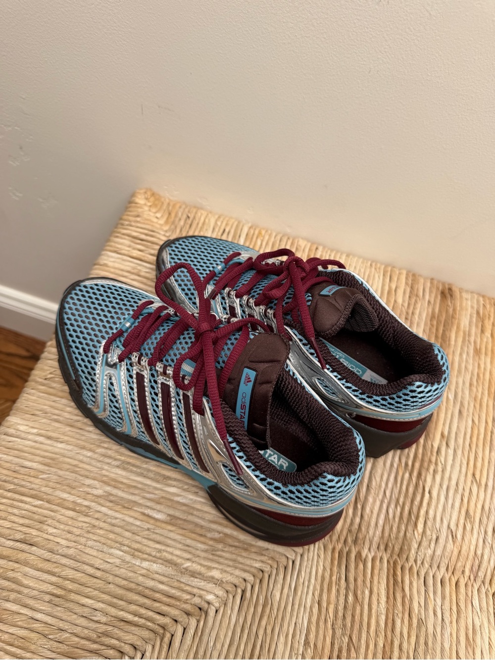 adidas Originals Adistar Control 5
Light Blue and Burgundy Mesh Running Sneakers - Picture 2 of 4